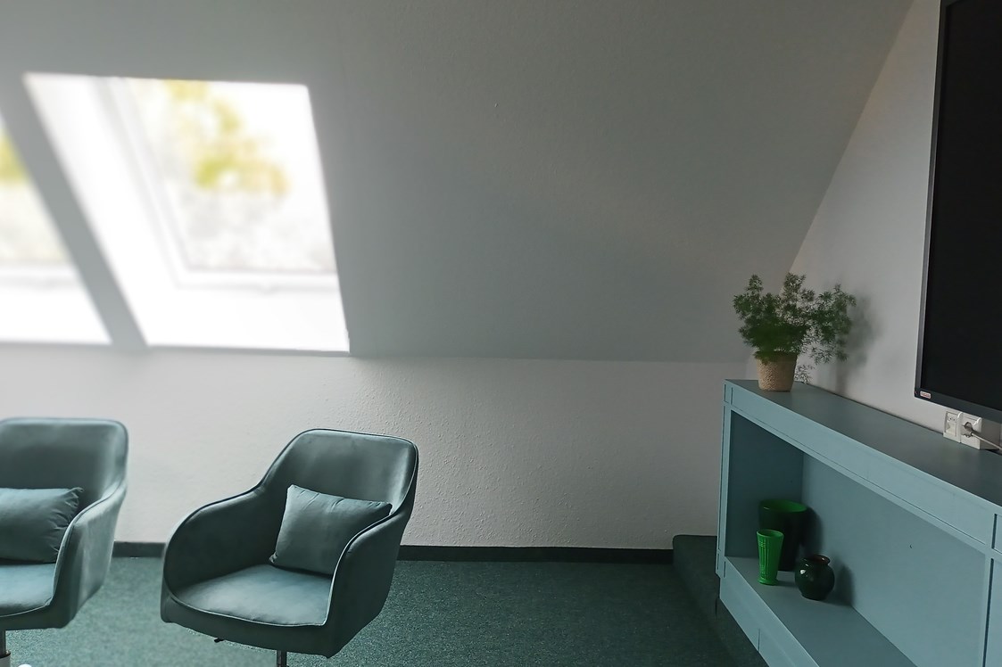 Coworking Space: Conference Room / Hybrid - HUBMUERITZ 