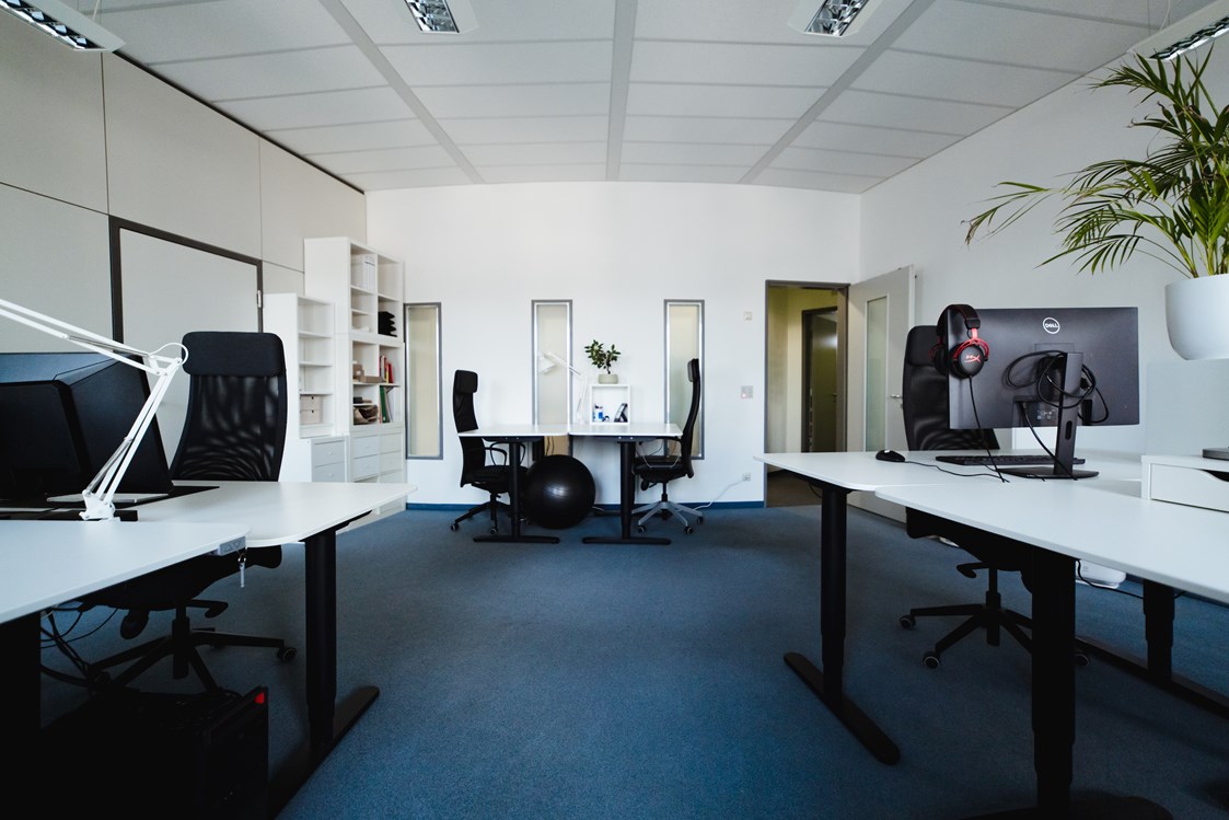 Coworking Space: andere Perspektive Großraum-Büro - Coworking4You Jena