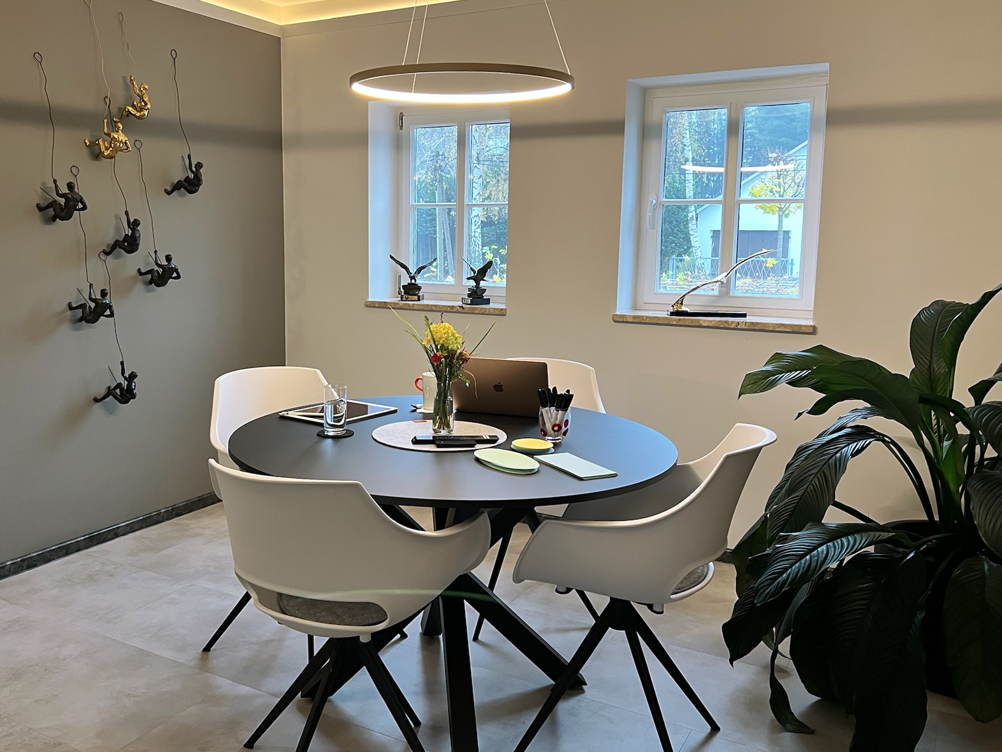 Coworking Space: RAUM - "ERFOLG" (Ansicht 3) - Coworking und Tagungen im Huthaus Freiberg: Flexible Arbeitsräume für Start-ups, Kreative, Unternehmen, Bildung & Wirtschaft