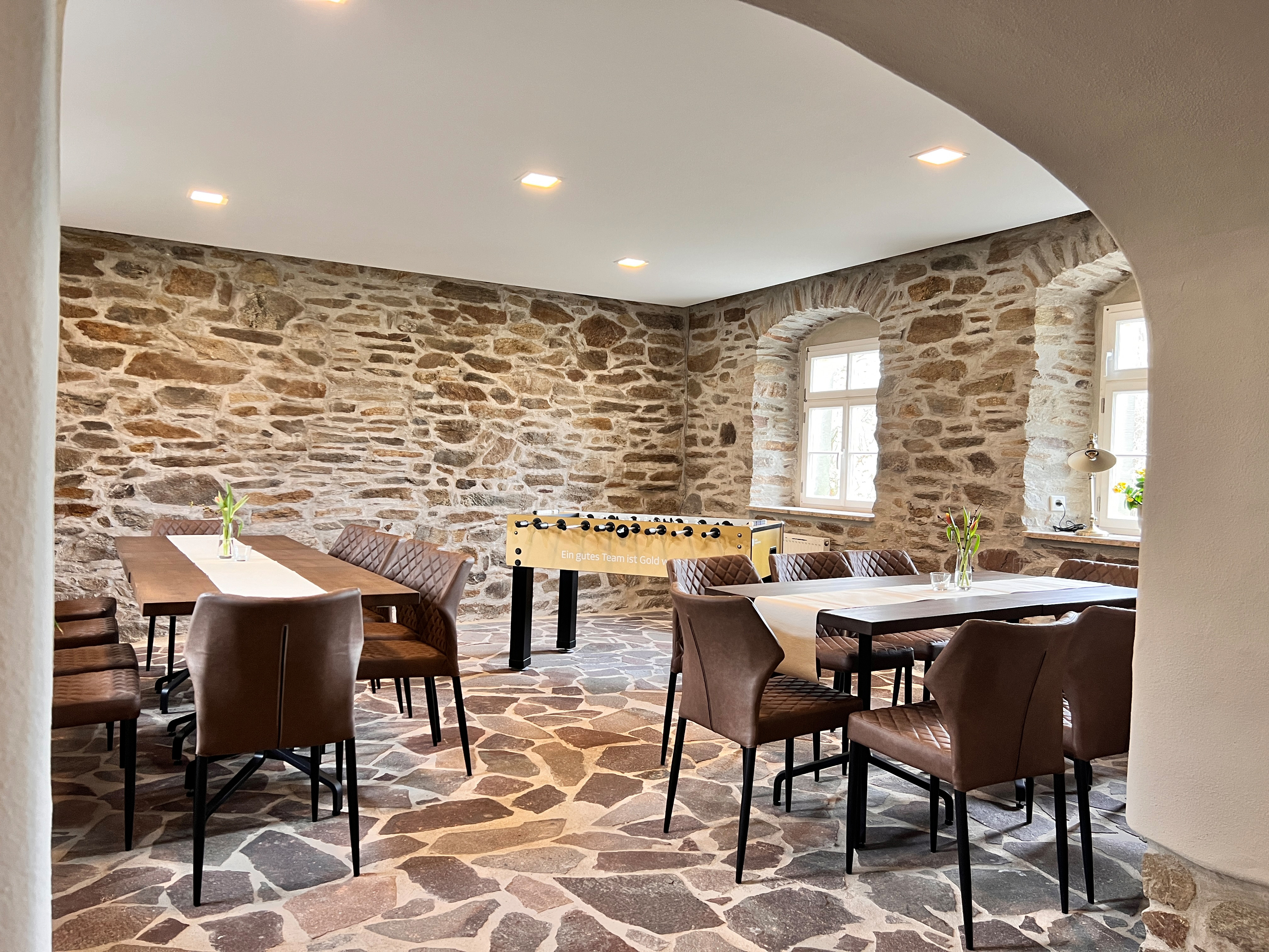 Coworking Space: Stellmöglichkeit im kleinen Tagungsbereich - Coworking und Tagungen im Huthaus Freiberg: Flexible Arbeitsräume für Start-ups, Kreative, Unternehmen, Bildung & Wirtschaft