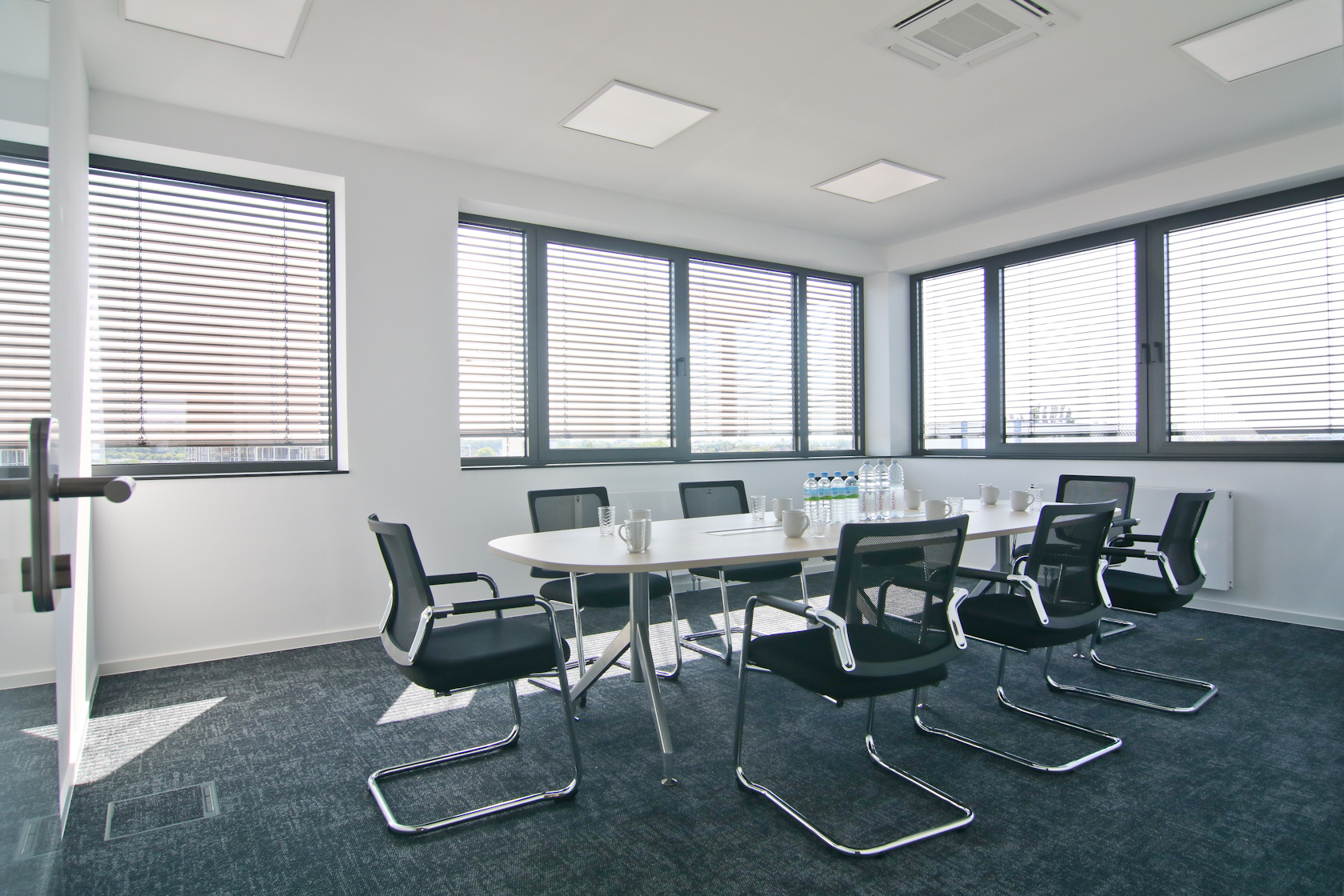 Coworking Space: Konferenzraum - Promenade13 Premium Offices