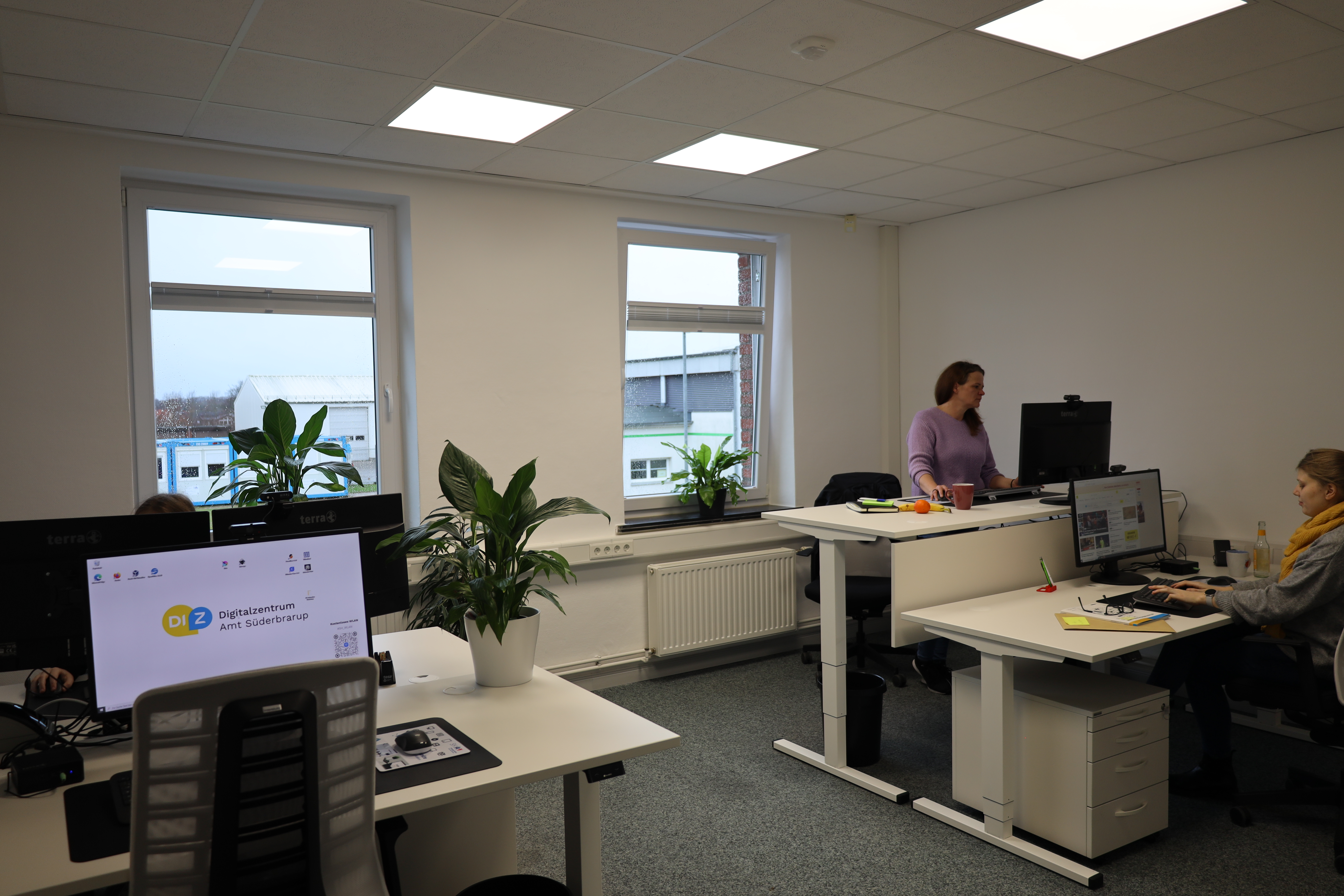 Coworking Spaces - Schleswig-Holstein - Der Raum CoWork mit 4 Arbeitsplätzen. - Digitalzentrum Amt Süderbrarup