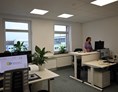 Coworking Space: Der Raum CoWork mit 4 Arbeitsplätzen. - Digitalzentrum Amt Süderbrarup