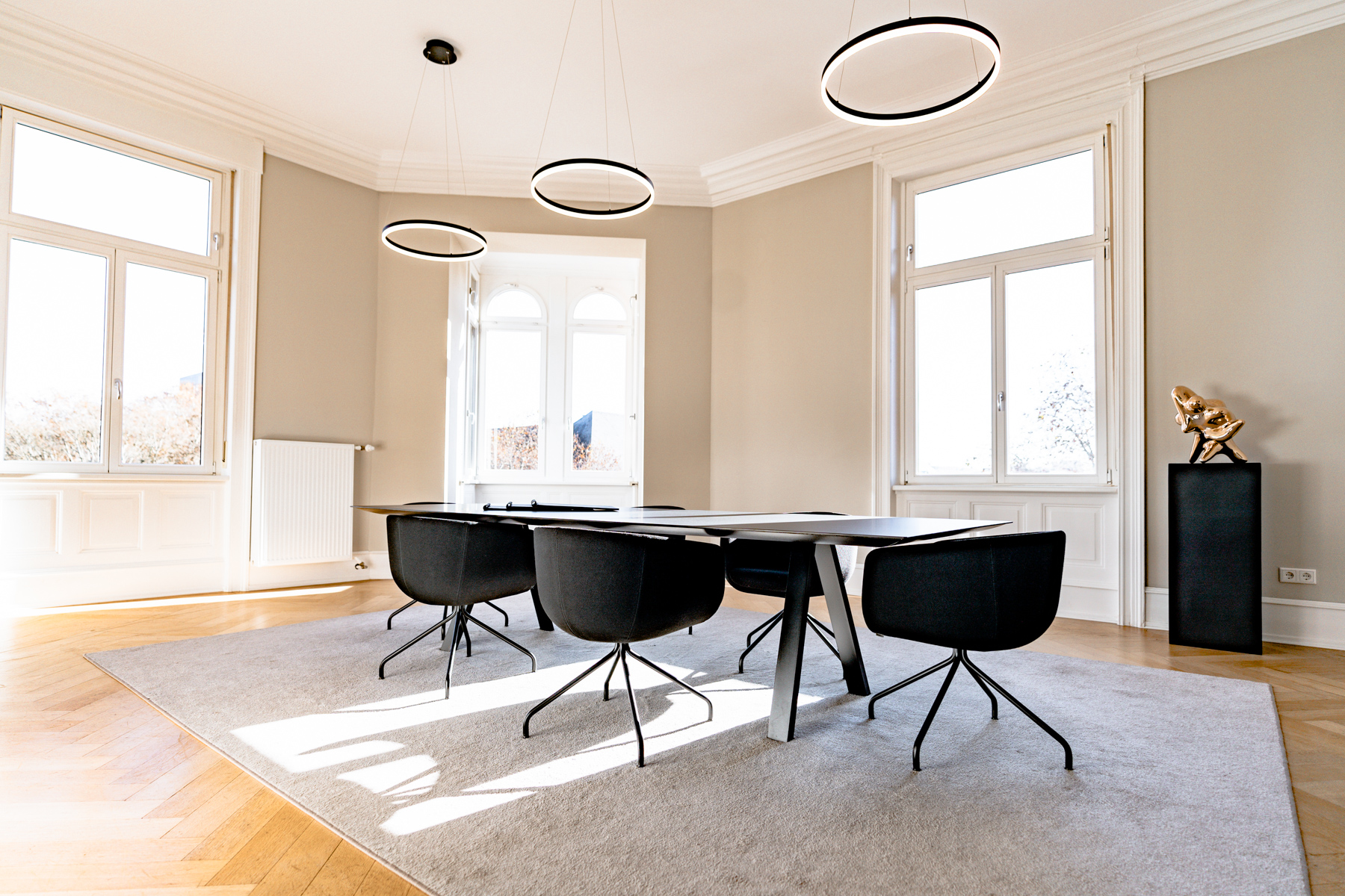 Coworking Spaces - Wiesbaden - Mesh. | Meetingraum. - MESH. | NEUES CO-WORKING OFFICE AUF DER WILHELMSTRASSE.