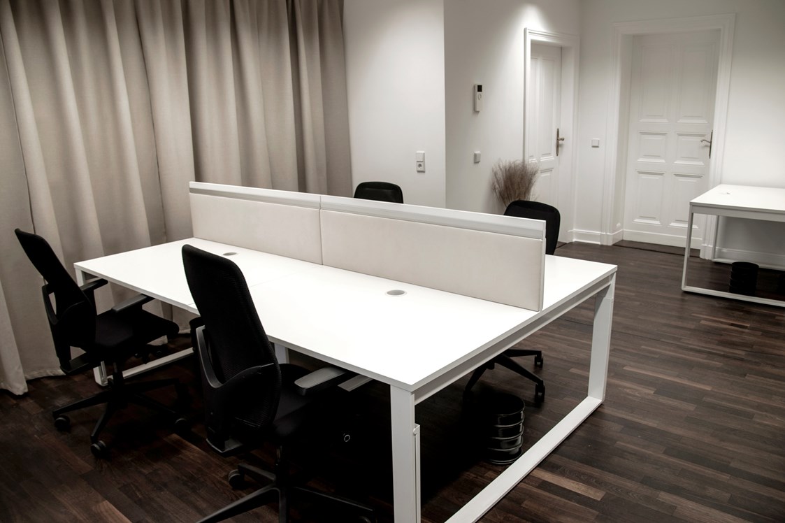 Coworking Space: Büroraum/7er Platz - Offices Villa Westend