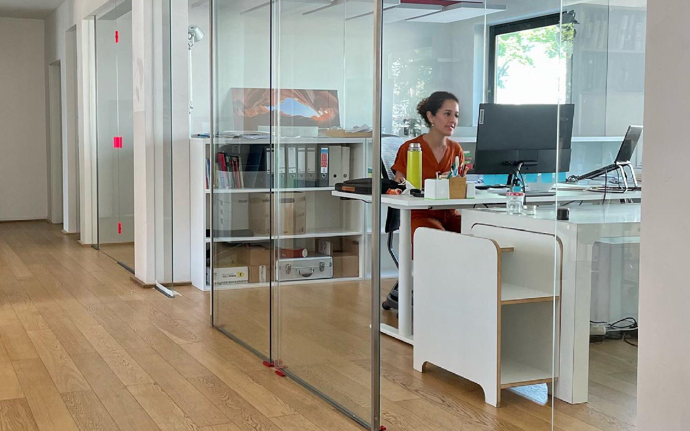 Coworking Spaces - Glasabtrennung - Bürogemeinschaft Palestreet