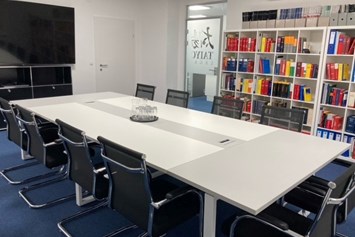 Coworking Space: Der Besprechungsraum kann optional dazugemietet werden.  - TAIYO Offices