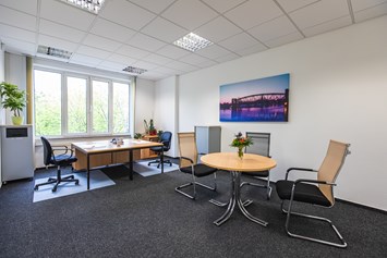 Coworking Space: Arbeitsplätze & Büros auf Zeit  - ecos office center magdeburg 