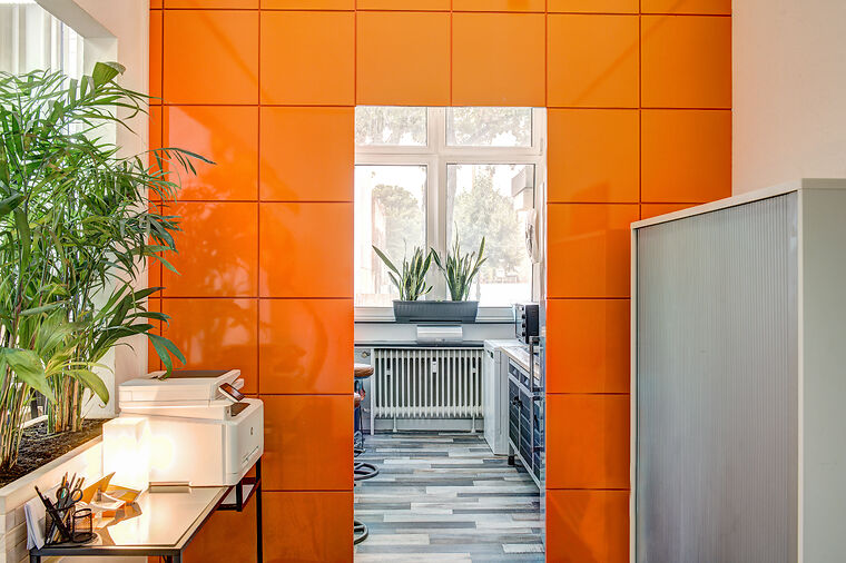 Coworking Space: Coworking, Büro, Schreibtisch