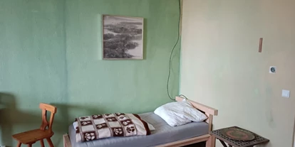 Coworking Spaces - Brandenburg Süd - Bett in Mehrbettzimmer süd
 - ThinkCamp gem. eG