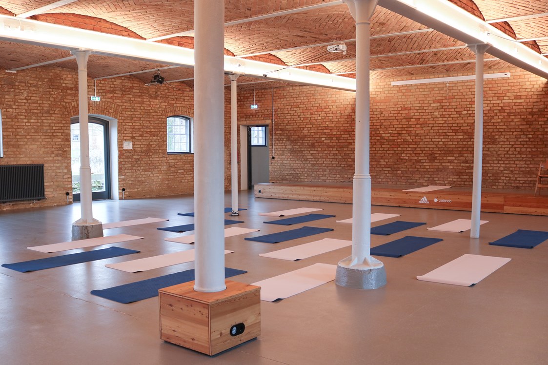 Coworking Space: Yoga im Rinderstall - Gut Boltenhof