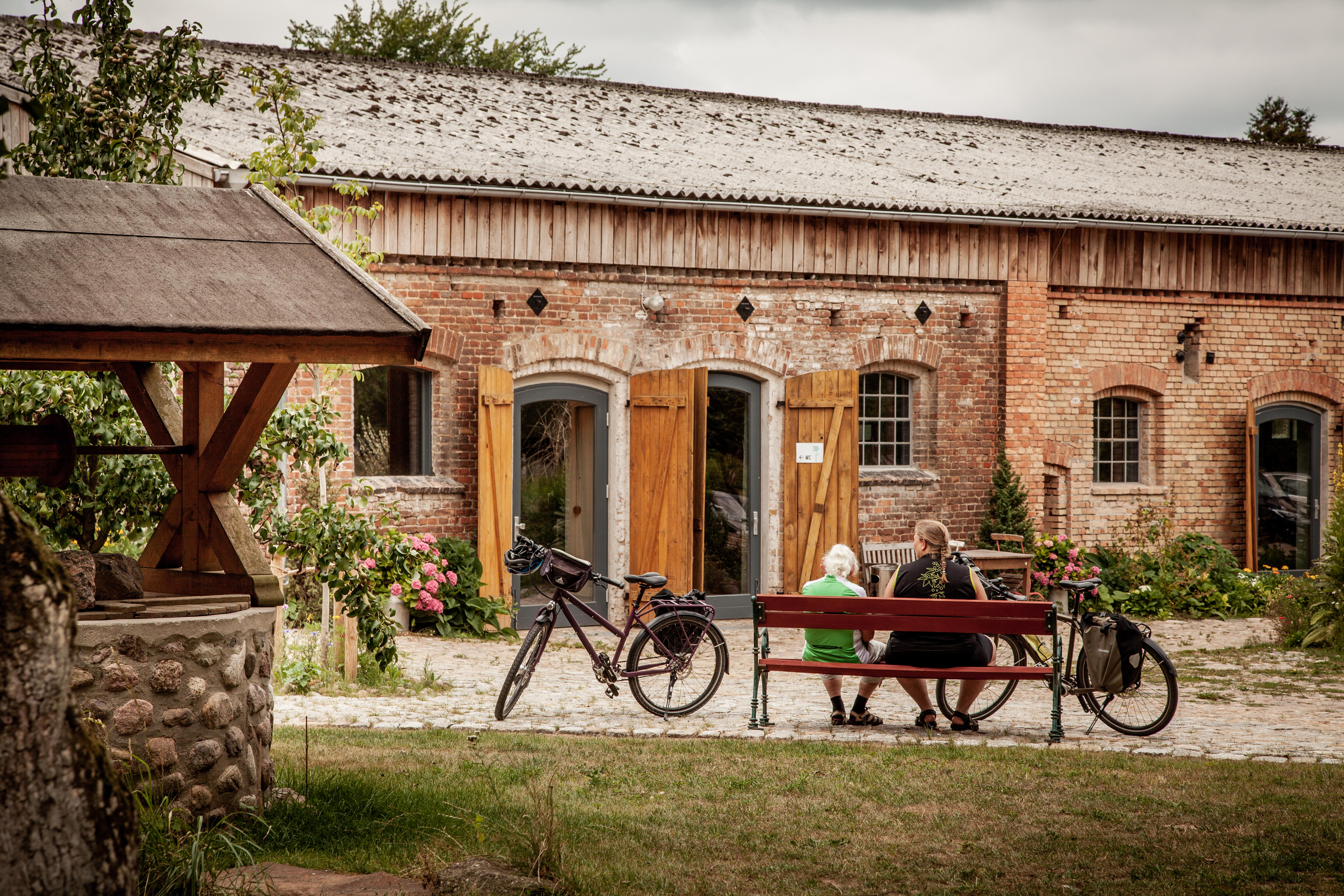 Coworking Space: Rinderstall von außen - Gut Boltenhof