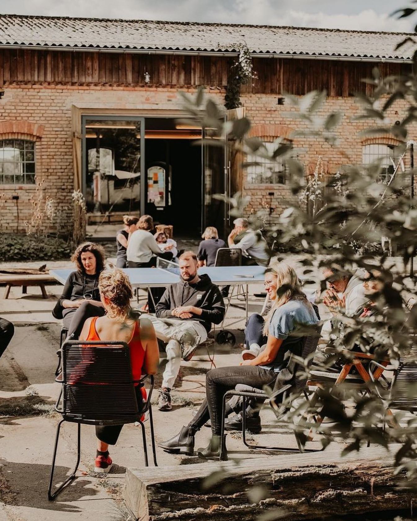 Coworking Space: Stimmung vor Rinderstall - Gut Boltenhof
