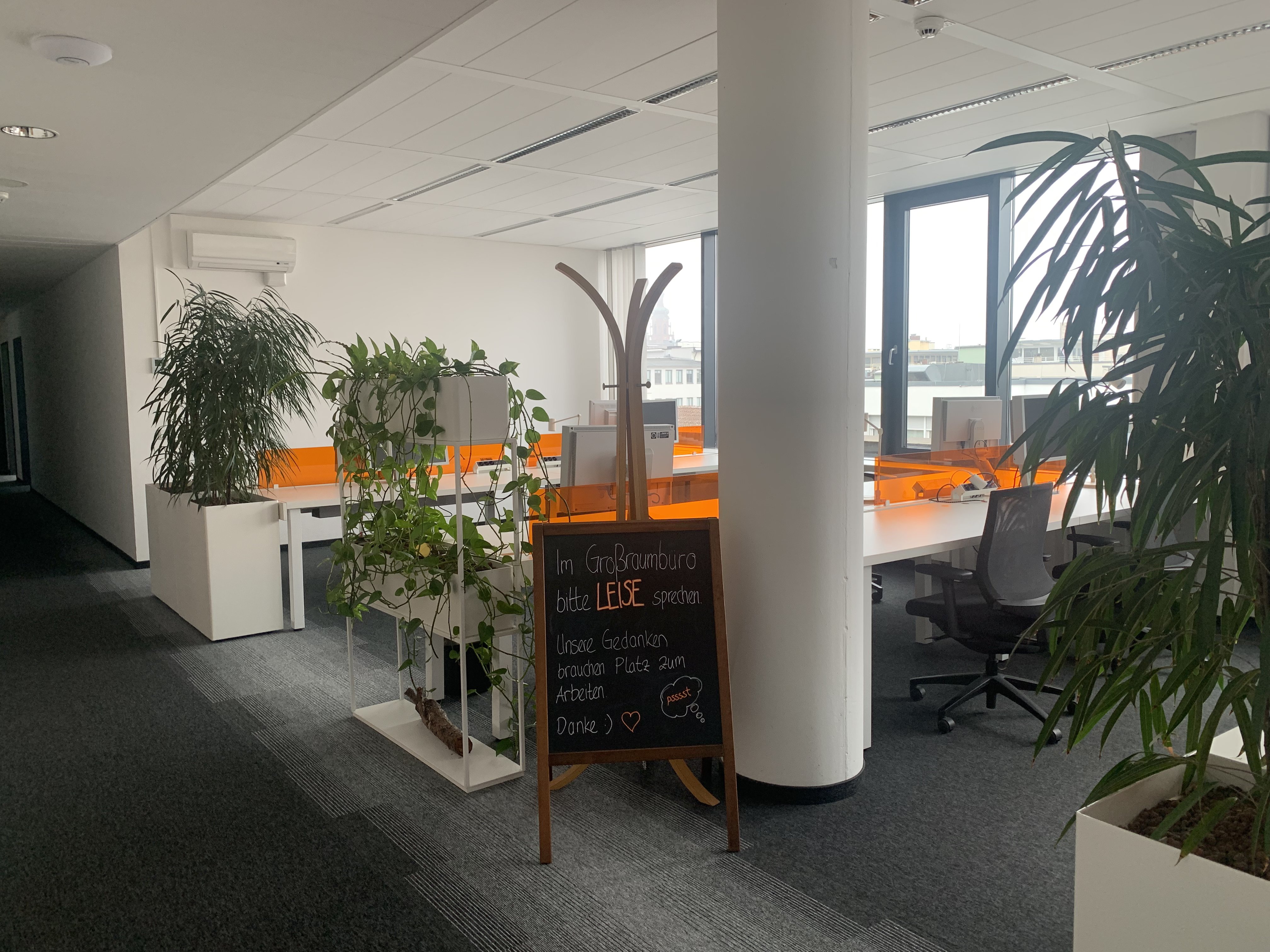 Coworking spaces - Baden-Württemberg - Für den Austausch im großen Rahmen ideal - Unser Großraumbüro. - kuehlhaus AG Experience Space