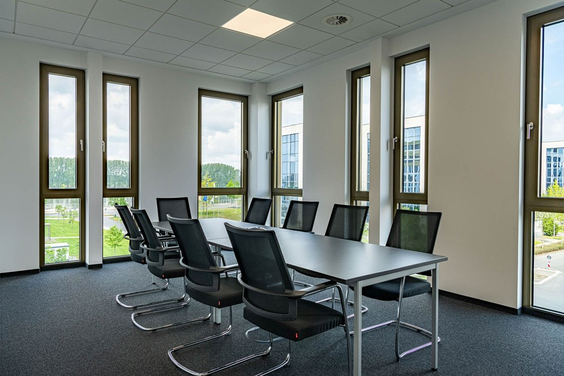 Coworking Space: Meetingraum - Büroräume und Coworking-Arbeitsplätze beim größten Anbieter in Monheim