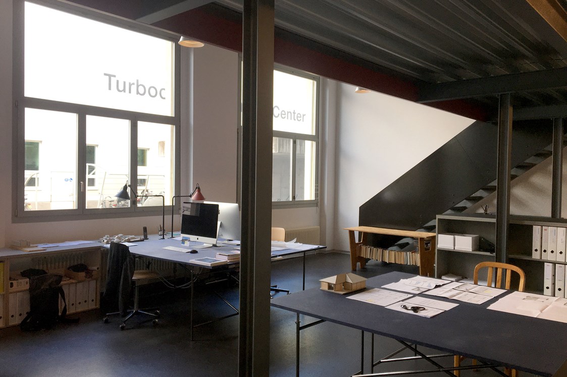 Coworking Space: Arbeitsplätze in hellem, grosszügigem Gemeinschaftsatelier in Baden