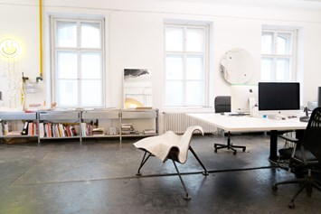 Coworking Space: Office Loftraum 
 - MADAME 1020