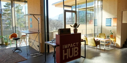 Coworking Spaces - Zugang 24/7 - Österreich - Community und Event Area - Impact Hub Tirol
