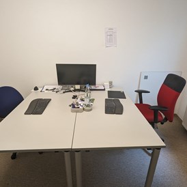 Coworking Space: Doppelarbeitsplatz - CO Working Space