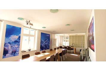 Coworking Space: Großer Meetingraum - Ermatingerhof Business Park