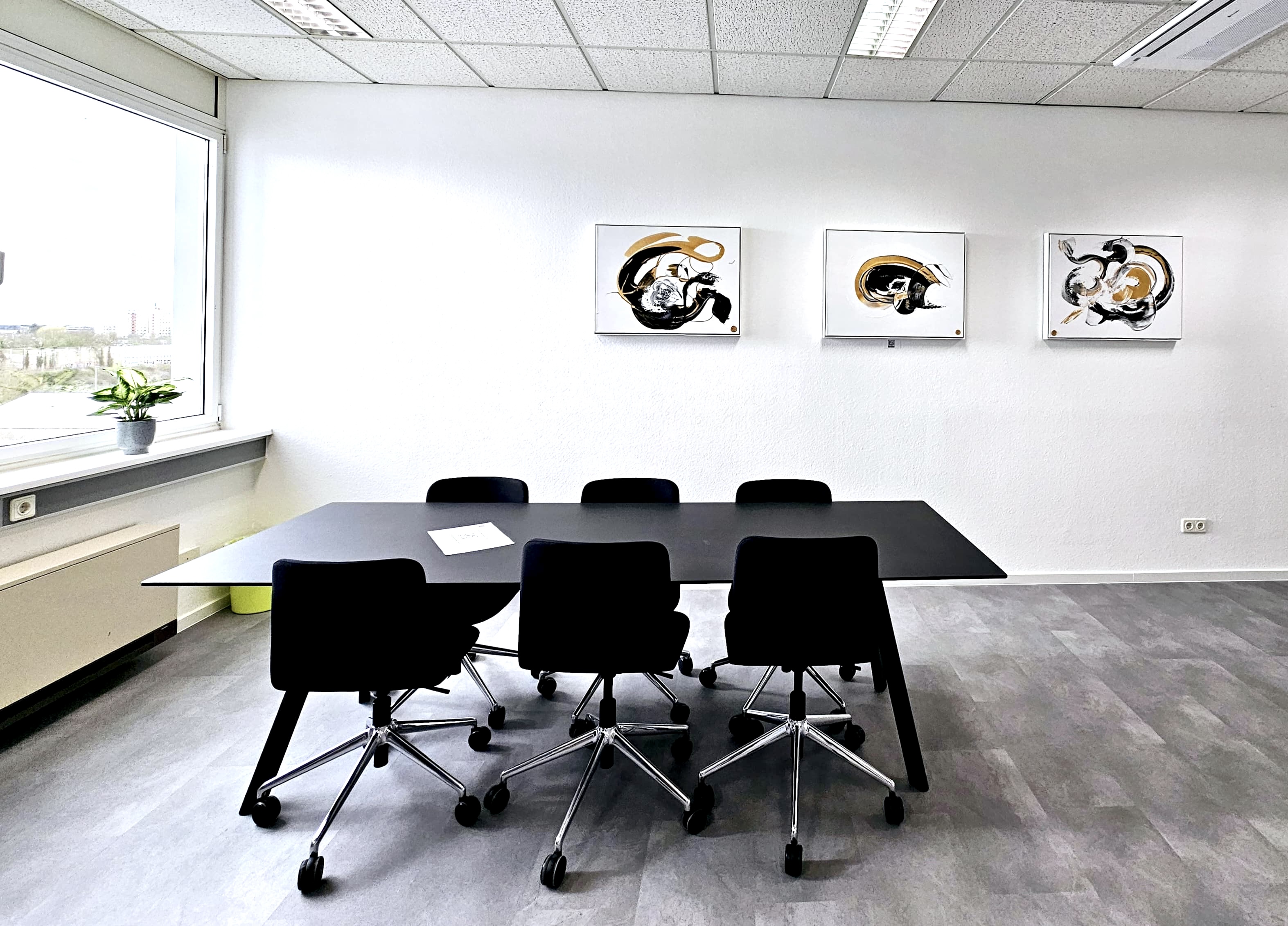 Coworking Spaces - Coworking Flexdesks Community Area - CoWorking@A66 "Get Space at the right Place"