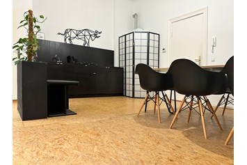Coworking Space: Konferenzraum mit Küche - Atelier Lesotre