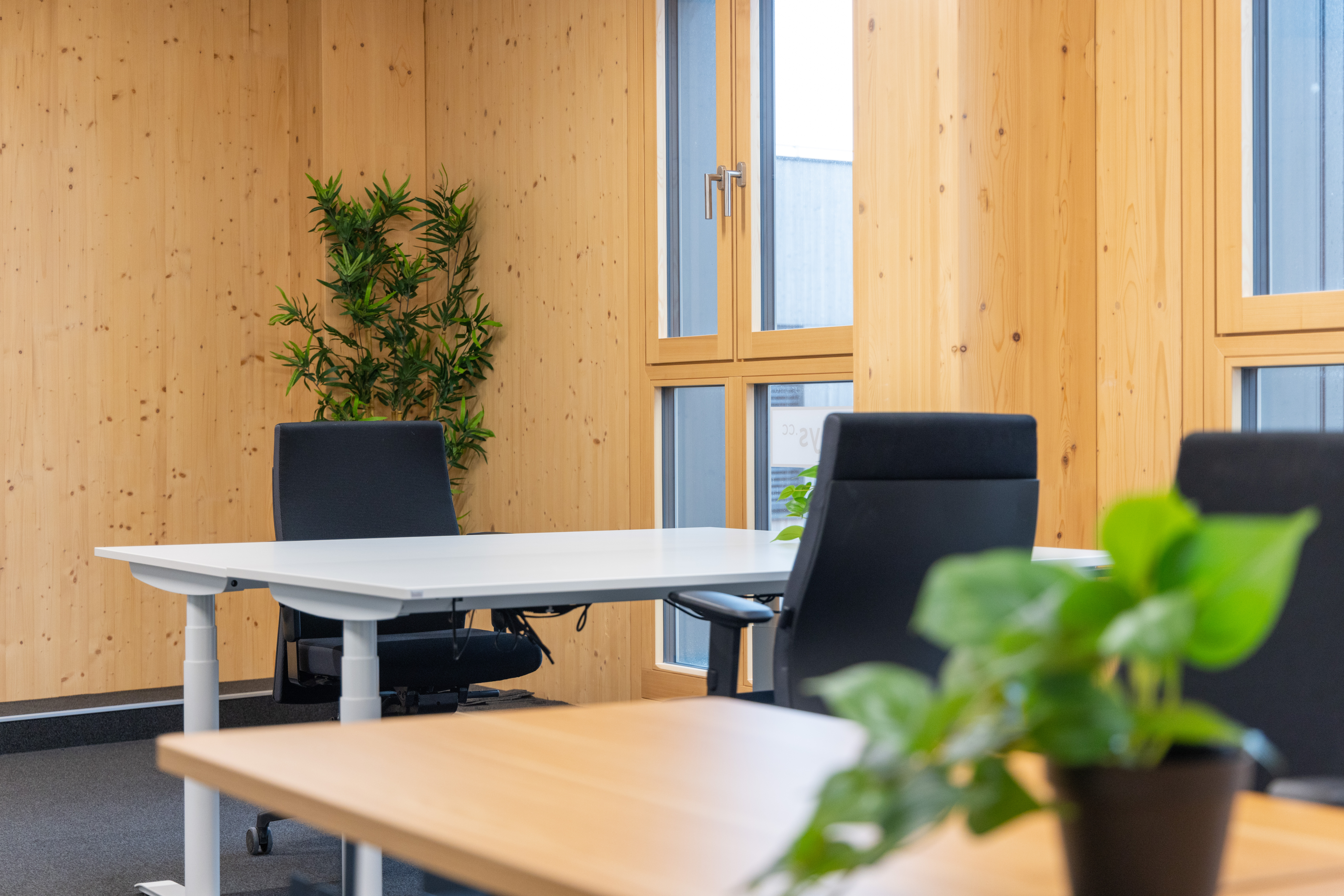 Coworking Spaces - Österreich - Fix Desk Area - andys.cc Janis-Joplin-Promenade