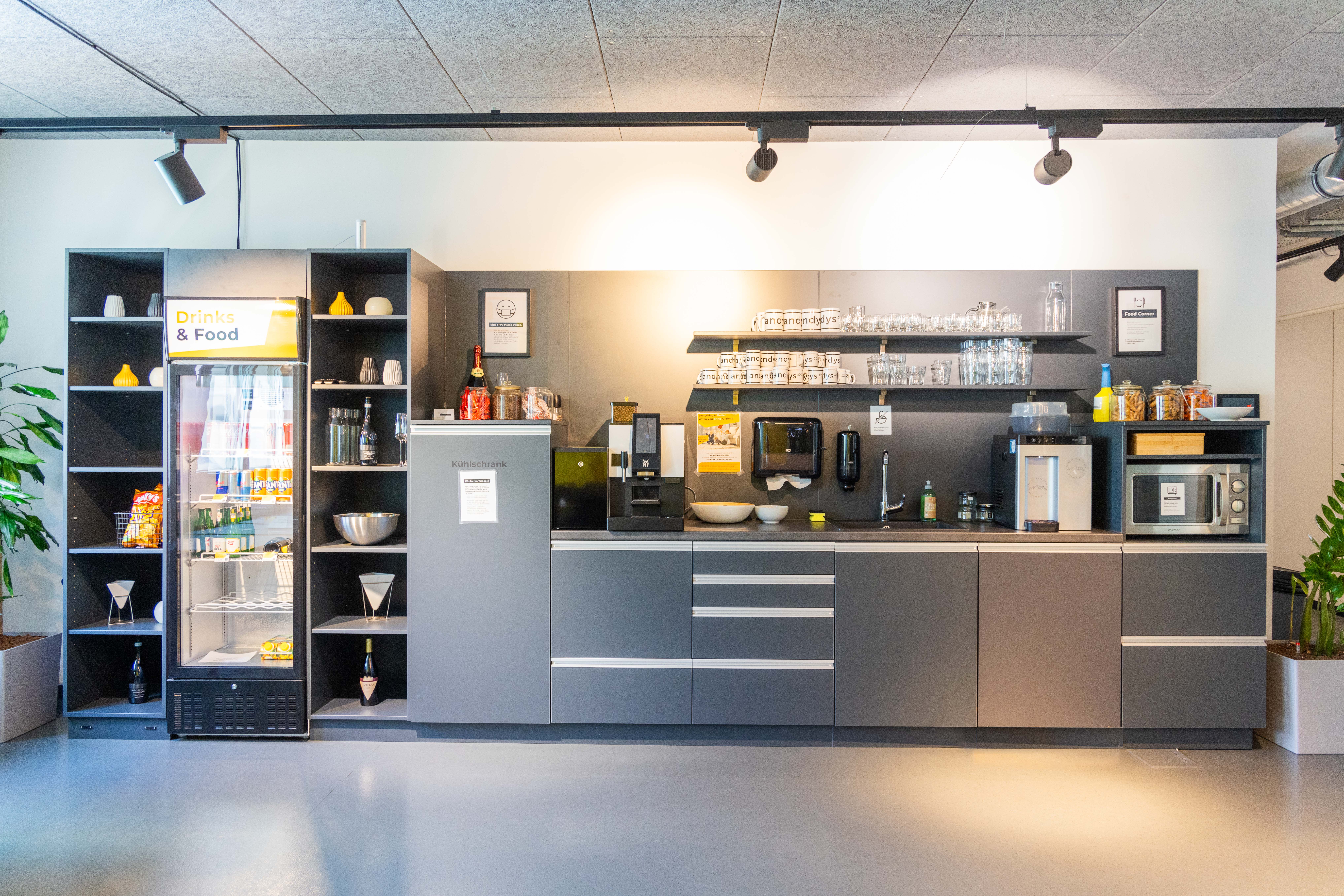Coworking Space: Küche - andys.cc Lassallestrasse