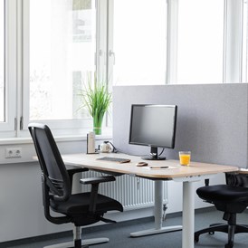 Coworking Space: Fix Desk - andys.cc Anton-Baumgartner-Strasse