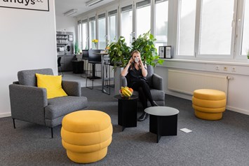 Coworking Space: Lounge - andys.cc Anton-Baumgartner-Strasse