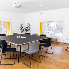 Coworking Space: Meeting Room - andys.cc  Getreidemarkt
