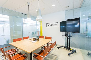 Coworking Space: Meeting Room - andys.cc Europaplatz