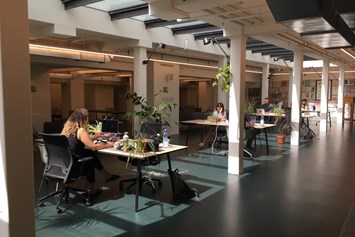 Coworking Space: Coworking Bereich - bUm (betterplace Umspannwerk)