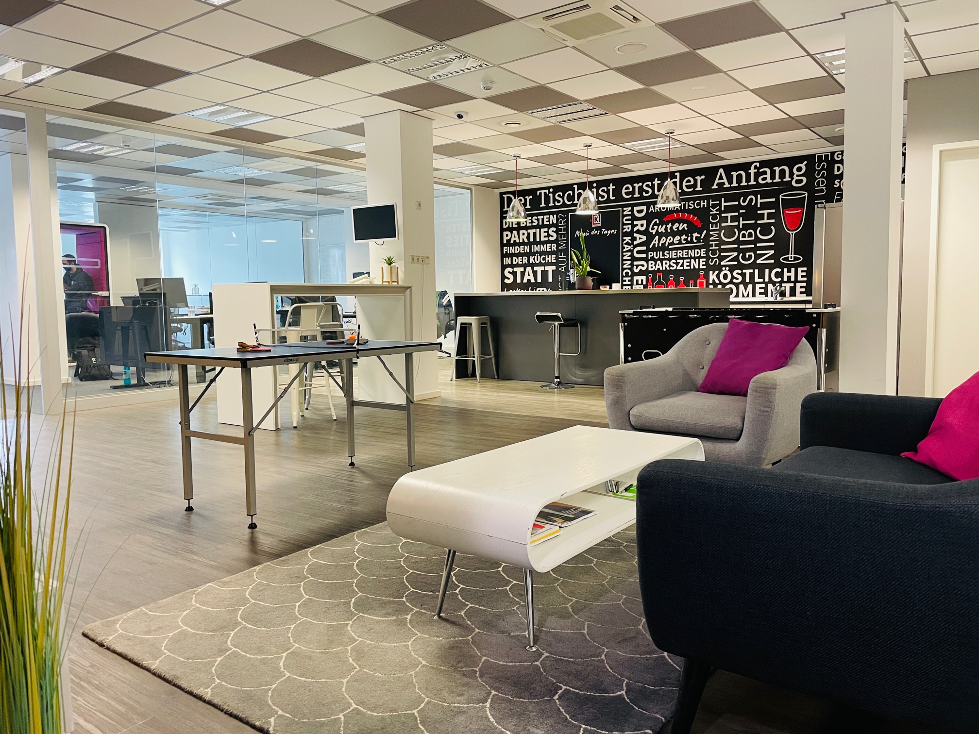 Coworking Spaces - Frankfurt am Main Innenstadt - Lounge & Küche - k1 BusinessClub Hauptwache
