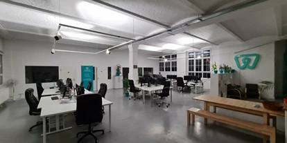 Coworking Spaces - Brandenburg Süd - 3. OG - #office #teams #space #startup #bigroom - skalitzer33 rent-a-desk