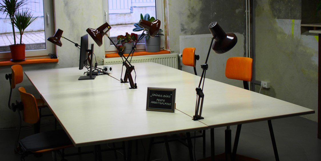 Coworking Space: das grüne Büro mit insgesamt 4 Arbeitsplätzen - Leuchtturm Jena