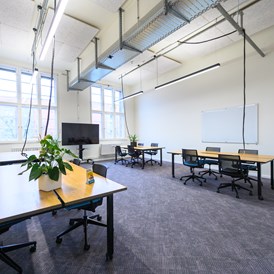 Coworking Space: Medium size studio for up to 16 members - The Drivery GmbH