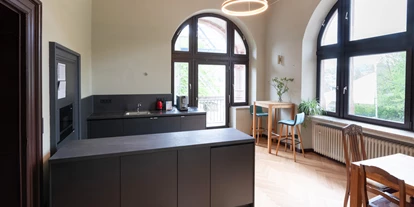 Coworking Spaces - Stuttgart / Kurpfalz / Odenwald ... - große und voll ausgestattete Gemeinschaftsküche - FREIRÄUME Neckargemünd-Villa Menzer