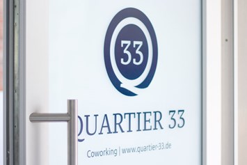 Coworking Space: Haupteingang - Quartier 33 | Coworking in Hamburg Winterhude