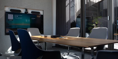 Coworking Spaces - Zugang 24/7 - Salzburg-Stadt (Salzburg) - Unser Conference Room eignet sich besonders für formelle Meetings, Interviews und Abschlüsse. - bluebird.space