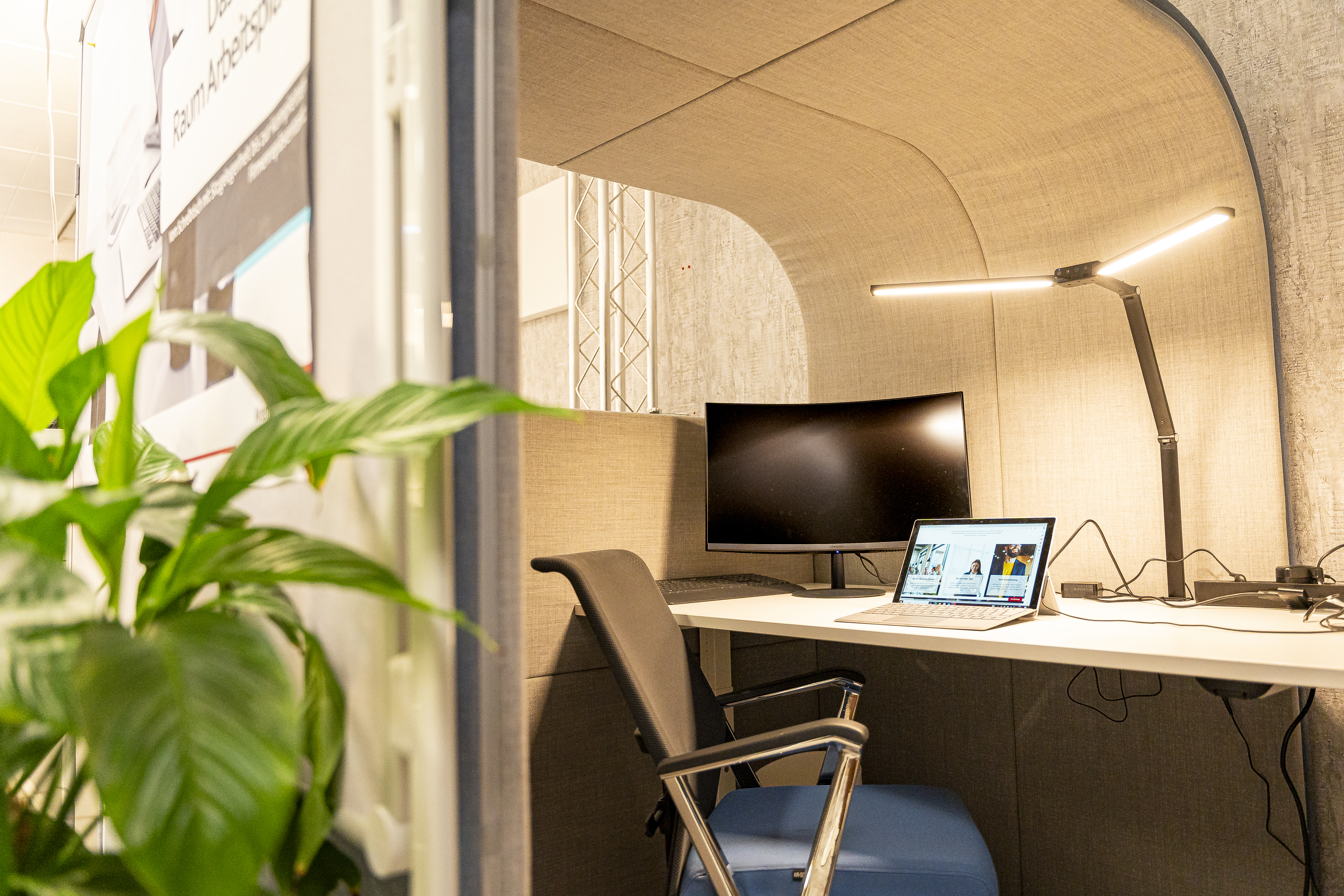 Coworking Space: Einzelplatz im Cube - CoWorkingSpace Adenau am Nürburgring