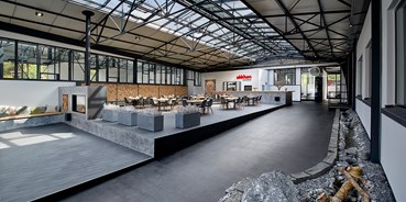 Coworking Spaces - feste Arbeitsplätze vorhanden - Ruhrgebiet - Atrium Lounge - Ebbtron Coworking