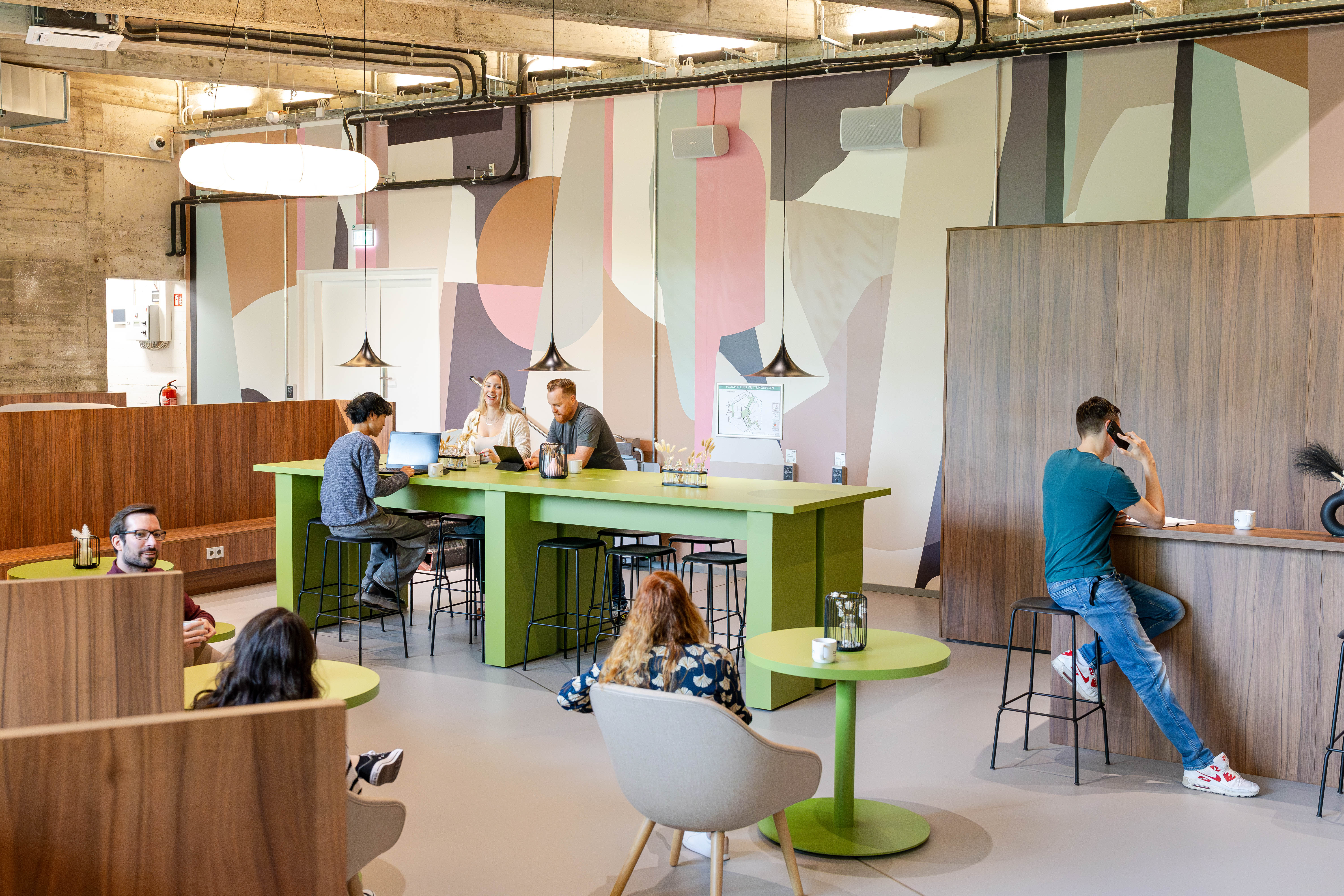 Coworking Space: CoLounge - CREON CoSpace