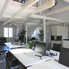 Coworking Space: Wähle Deinen eigenen Schreibtisch. - H4C Coworking