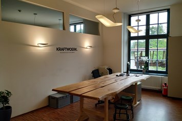 Coworking Space: Eingangsbereich - Kraftwoerk Rosenheim