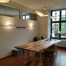 Coworking Space: Eingangsbereich - Kraftwoerk Rosenheim