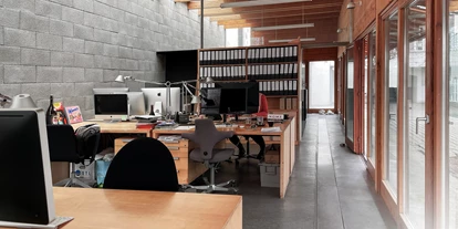 Coworking Spaces - Wien - Arbeitsplatz - Helle Büroplätze in ruhigem Innenhof zur Miete