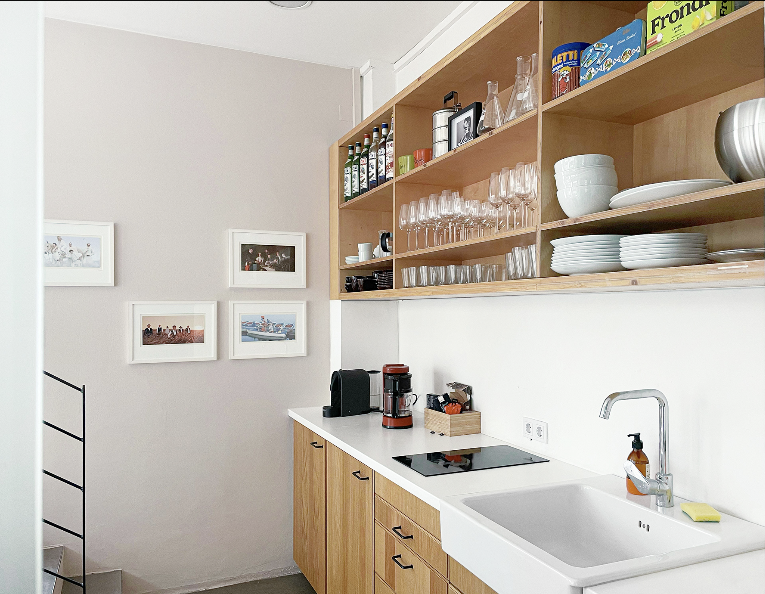 Coworking Space: Küche - Helle Büroplätze in ruhigem Innenhof zur Miete