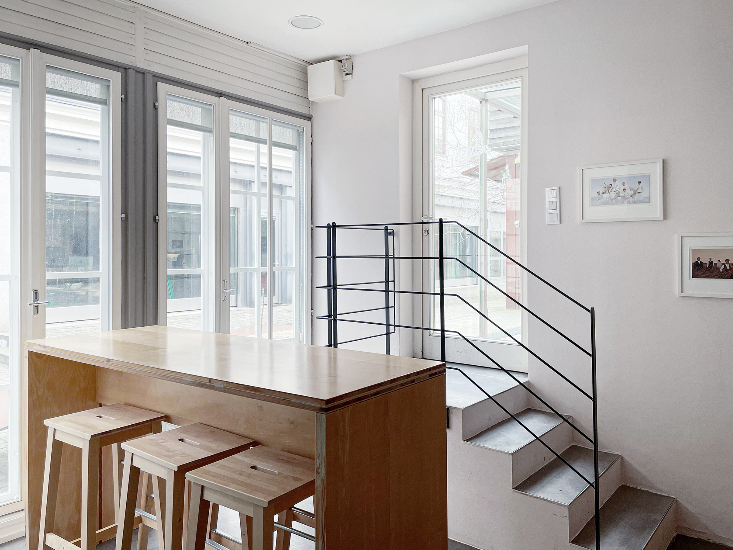 Coworking Space: Küche - Helle Büroplätze in ruhigem Innenhof zur Miete