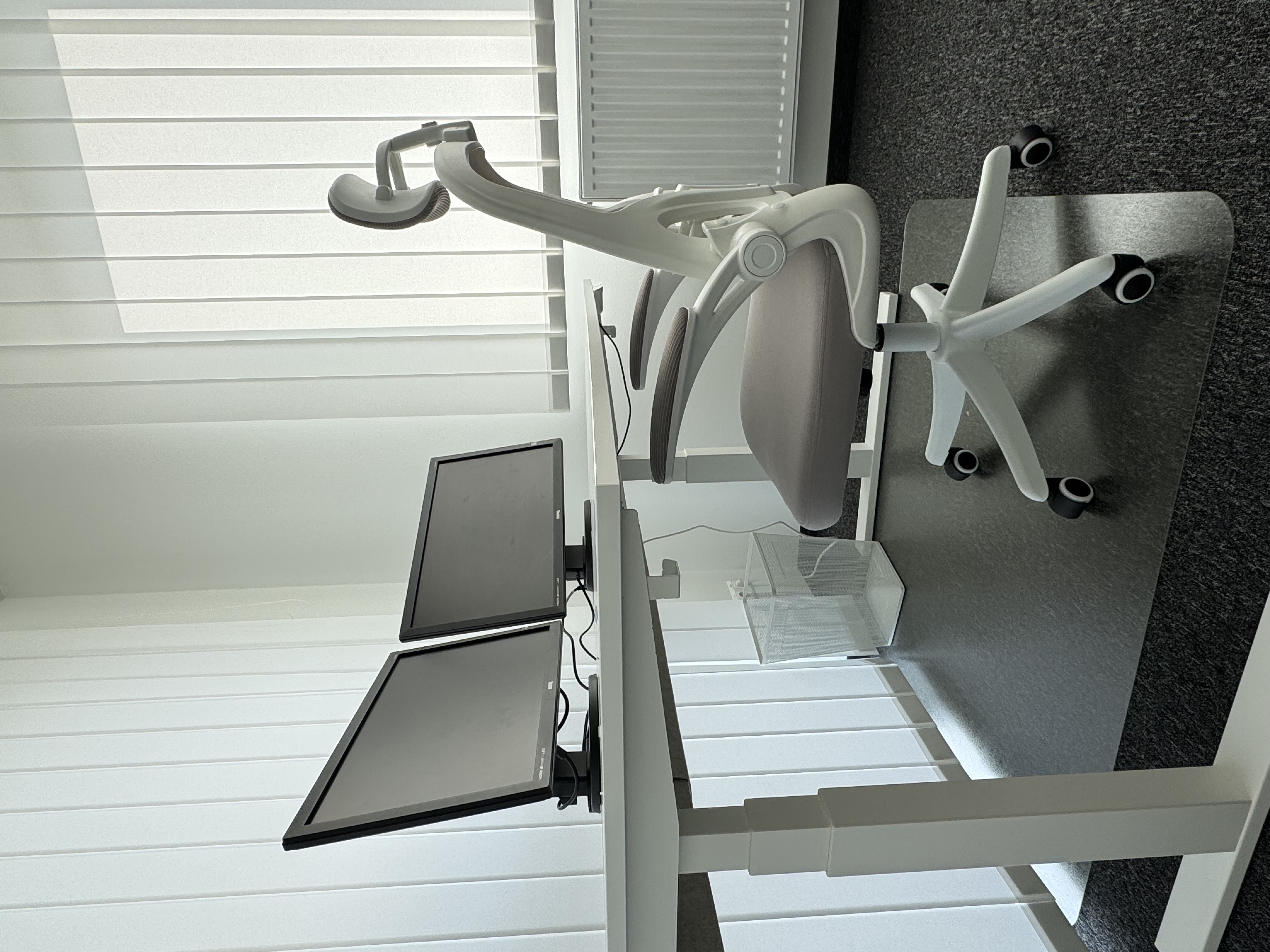 Coworking Spaces - feste Arbeitsplätze vorhanden - Ostbayern - ergonomische Stühle - Agoj Cowork Lounge